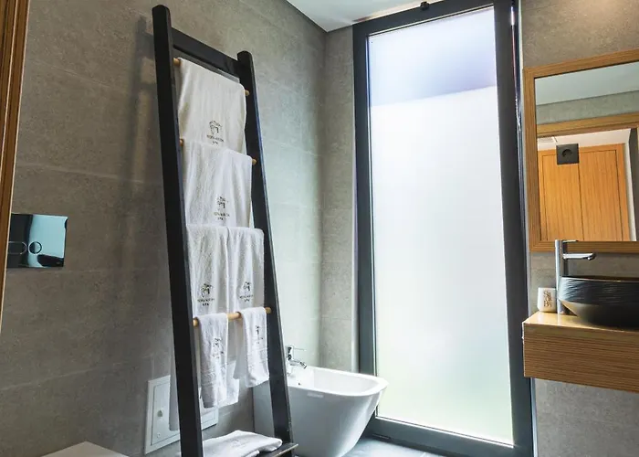 Villa Refugio De Luxo Com Spa, Piscina Interior E Exterior - Pedra Aguda Fagilde