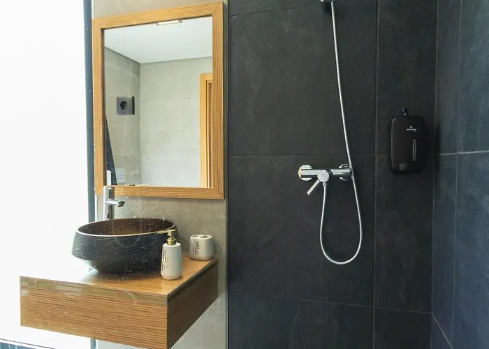 Refugio De Luxo Com Spa, Piscina Interior E Exterior - Pedra Aguda Villa *