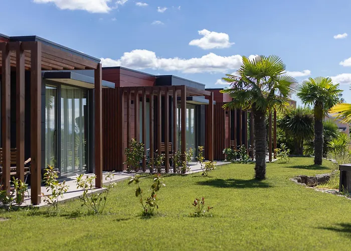 Refugio De Luxo Com Spa, Piscina Interior E Exterior - Pedra Aguda